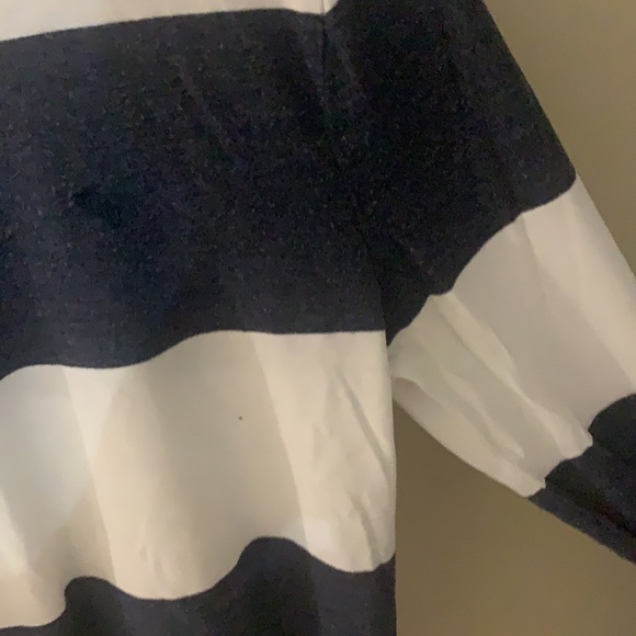 Abercrombie and Fitch long sleeve. Men’s L - Picture 3 of 4